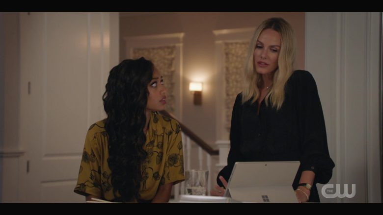 Microsoft Surface Tablet Used by Samantha Logan as Olivia Baker & Monet Mazur as Laura Fine-Baker in All Ame