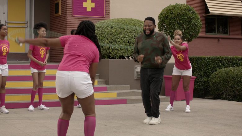 Nike All White Shoes Worn by Anthony Anderson as Andre Johnson in Black-ish Season 6, Episode 3 (2)