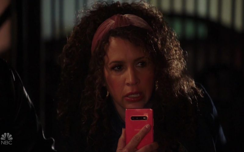 Samsung Galaxy Pink Smartphone Used by Diana-Maria Riva as Griselda in Sunnyside (1)