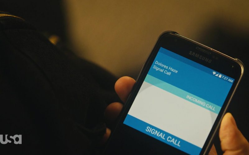 Samsung Galaxy Smartphone Used by Rami Malek as Elliot Alderson in Mr. Robot (1)