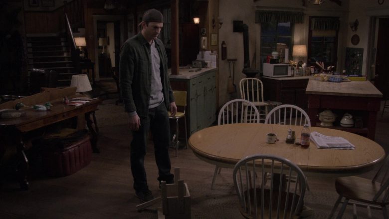 Snapple Drink in The Ranch Season 4 Episode 10 “Perfect Storm” (1)