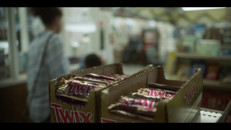 Twix Chocolate Bar Enjoyed Ja’Siah Young as Dion Warren in Raising Dion (2)