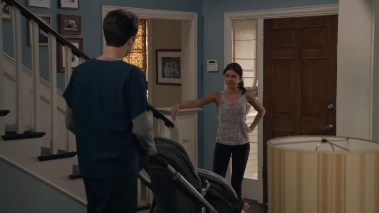UPPAbaby VISTA Stroller in Modern Family Season 11 Episode 3 (3)