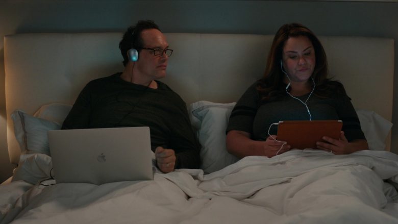 Apple MacBook Laptop Used by Diedrich Bader as Greg Otto in American Housewife Season 4 Episode 9 (2)