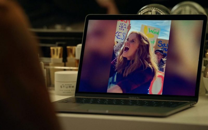 Apple MacBook Pro Laptop Used by Jennifer Aniston as Alex Levy in The Morning Show (2)