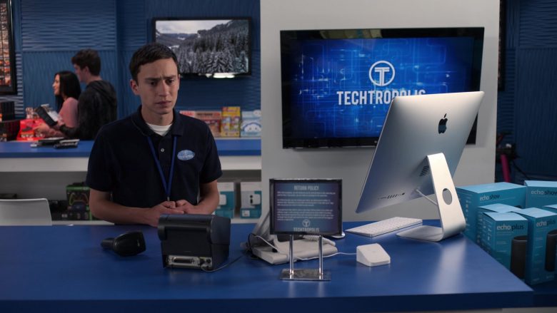 Apple iMac Computer Used by Keir Gilchrist as Sam Gardner in Atypical Season 3 Episode 8 (3)