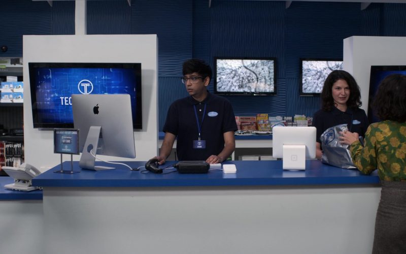 Apple iMac Computer Used by Nik Dodani as Zahid in Atypical Season 3 Episode 8 (1)