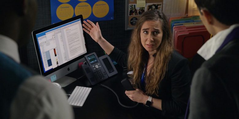 Apple iMac Computer Used by Victoria Tate as Rena Robinson in The Morning Show Season 1 Episode 1