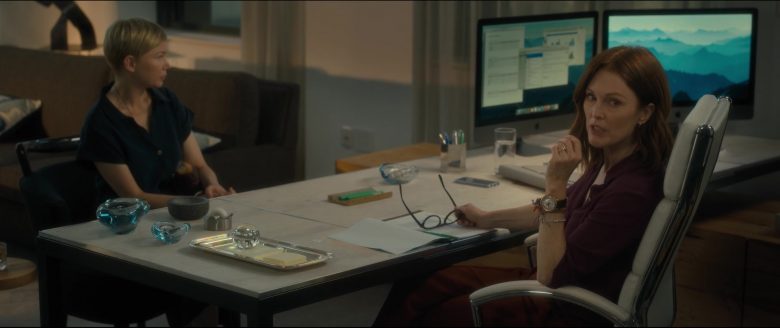 Apple iMac Computers Used by Julianne Moore in After the Wedding (3)