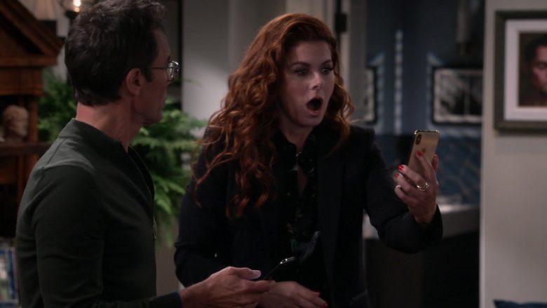 Apple iPhone Smartphone Used by Debra Messing in Will & Grace Season 11 Episode 3 (2)