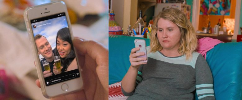 Apple iPhone Smartphone Used by Jillian Bell in Brittany Runs a Marathon (3)