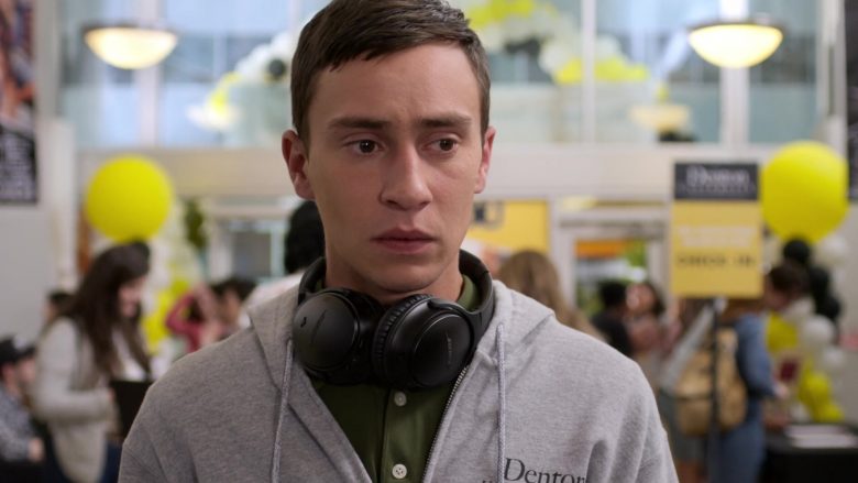 Bose Wireless Headphones Used by Keir Gilchrist as Sam Gardner in Atypical Season 3 Episode 2 (2)