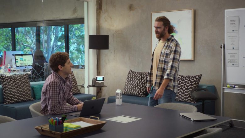 Boxed Water Is Better Enjoyed by Thomas Middleditch as Richard Hendricks in Silicon Valley Season 6 Episode 4 (2)