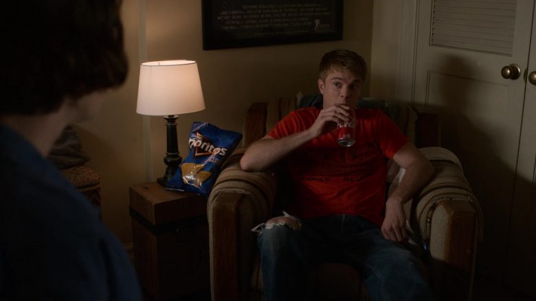 Coca-Cola and Doritos Enjoyed by Graham Rogers as Evan Chapin in Atypical Season 3 Episode 3 (6)