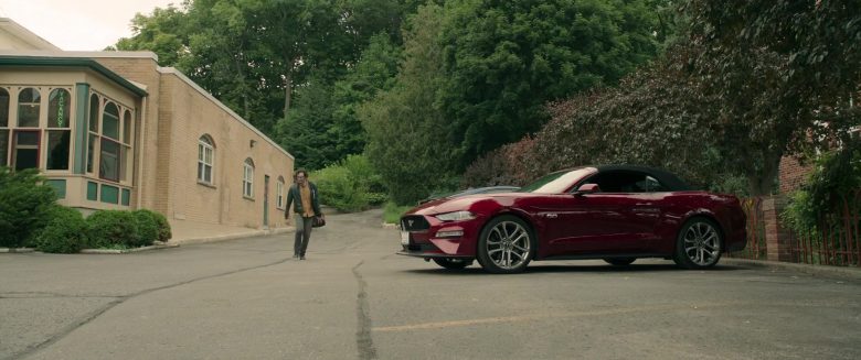 Ford Mustang GT Convertible Car in It Chapter Two (1)