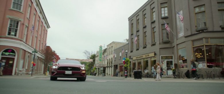 Ford Mustang GT Convertible Car in It Chapter Two (3)