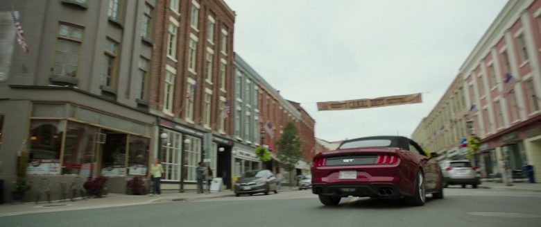 Ford Mustang GT Convertible Car in It Chapter Two (4)