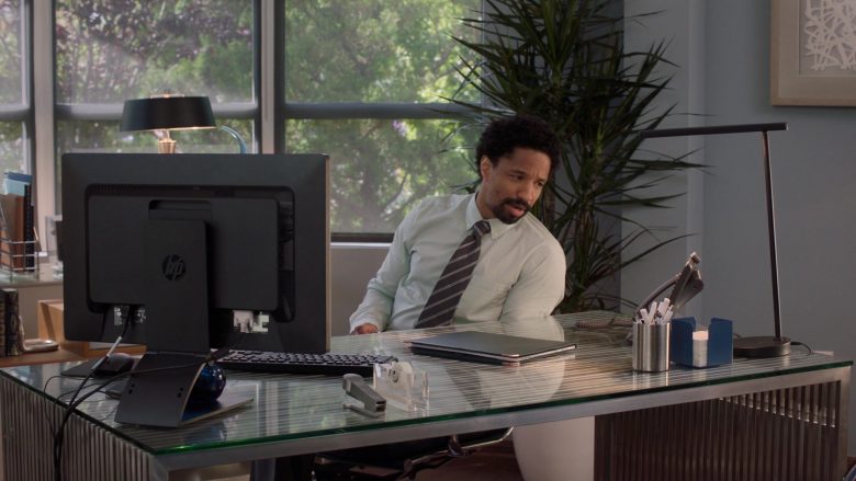 HP All-In-One Computer in Silicon Valley Season 6 Episode 5 (1)
