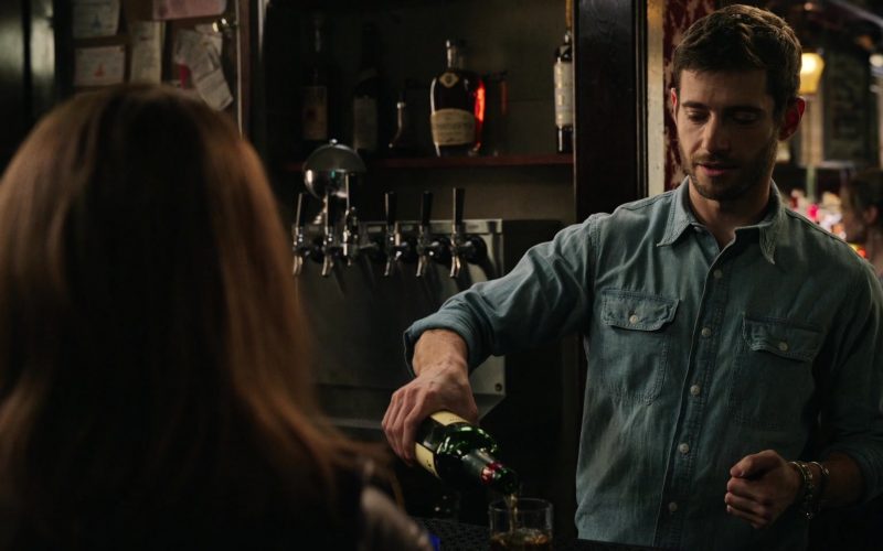 Jameson Irish Whiskey Enjoyed by Reese Witherspoon as Bradley Jackson in The Morning Show Season 1 Episode 5