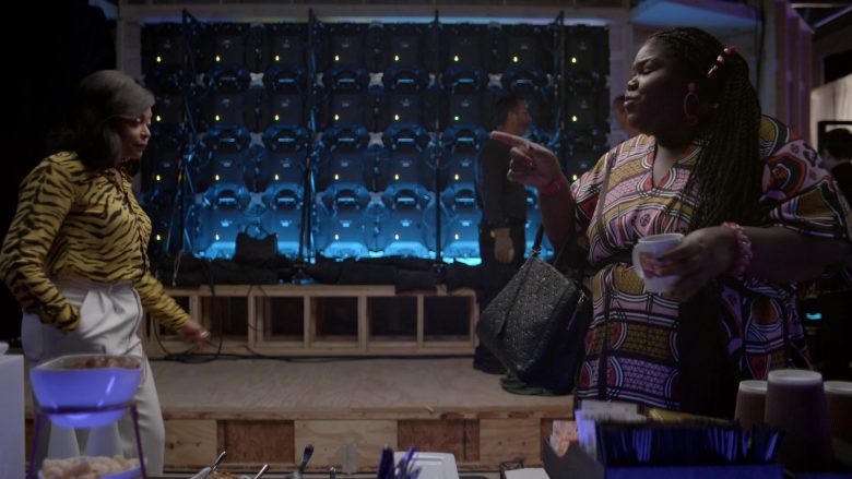 Louis Vuitton Black Handbag Used by Gabourey Sidibe as Becky in Empire Season 6 Episode 5 (1)