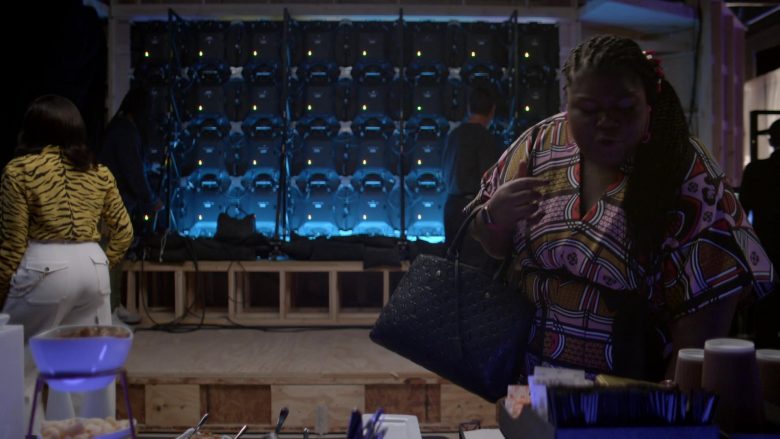 Louis Vuitton Black Handbag Used by Gabourey Sidibe as Becky in Empire Season 6 Episode 5 (2)