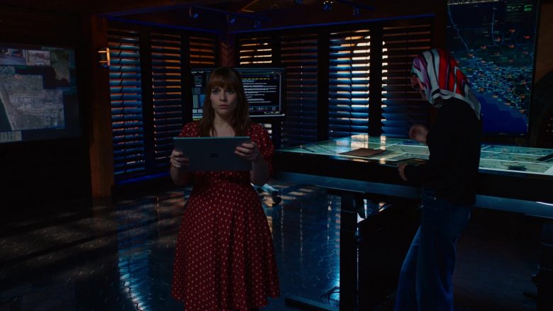 Microsoft Surface Tablet Used by Renée Felice Smith in NCIS Los Angeles Season 11 Episode 7 (3)