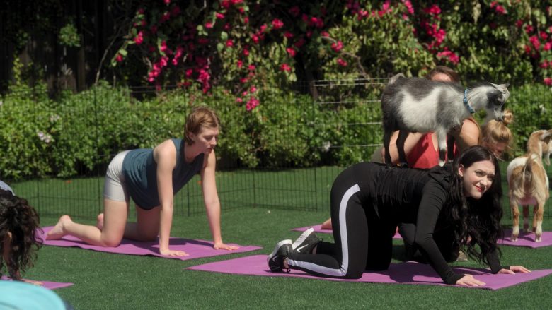 Nike Sneakers Worn by Kat Dennings as Jules in Dollface Season 1 Episode 8 Mama Bear (1)