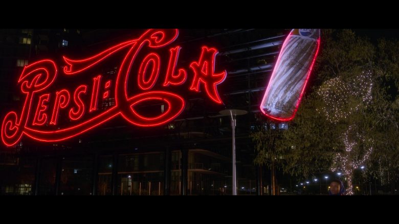 Pepsi Cola Sign in Holiday Rush (1)