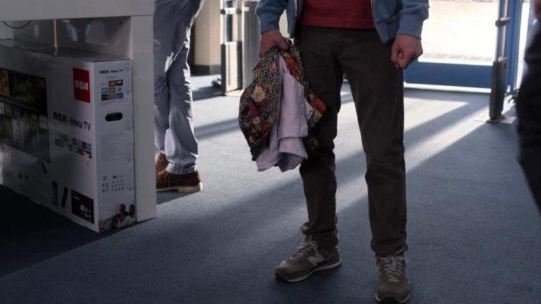 RCA TV, Roku and New Balance Shoes in Atypical Season 3 Episode 9