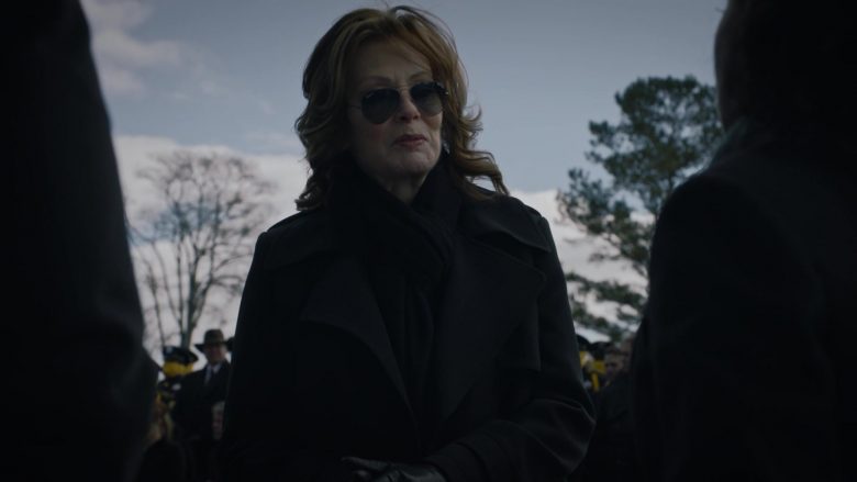 Ray-Ban P Women's Sunglasses Worn by Jean Smart as Laurie Blake in Watchmen Season 1 Episode 3 (4)