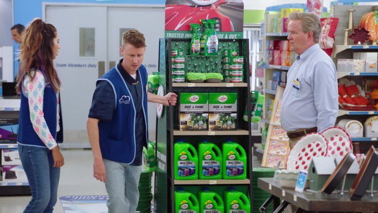 Turtle Wax in Superstore Season 5 Episode 7 Shoplifter Rehab (4)