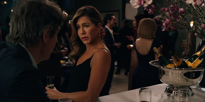 Veuve Clicquot Champagne Enjoyed by Jennifer Aniston as Alex Levy in The Morning Show Season 1 Episode 5 (3)