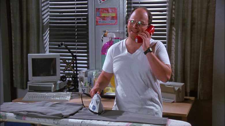 Apple Computer Used by Jason Alexander as George Costanza in Seinfeld Season 8 Episode 4 The Little Kicks