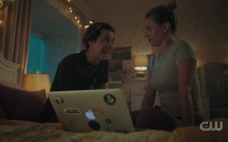 Apple MacBook Air Laptop Used by Lili Reinhart as Betty Cooper & Cole Sprouse as Jughead Jones in Riverdale Sea