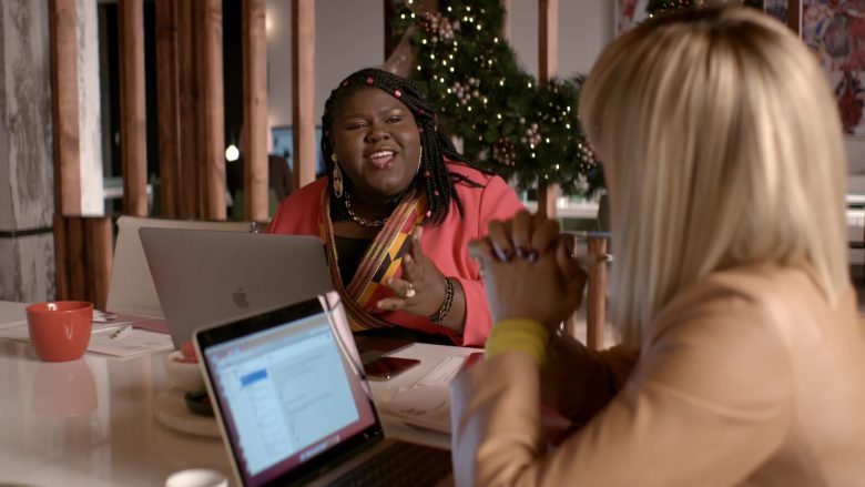 Apple MacBook Laptop Used by Gabourey Sidibe as Becky in Empire Season 6 Episode 10 Cold Cold Man (1)