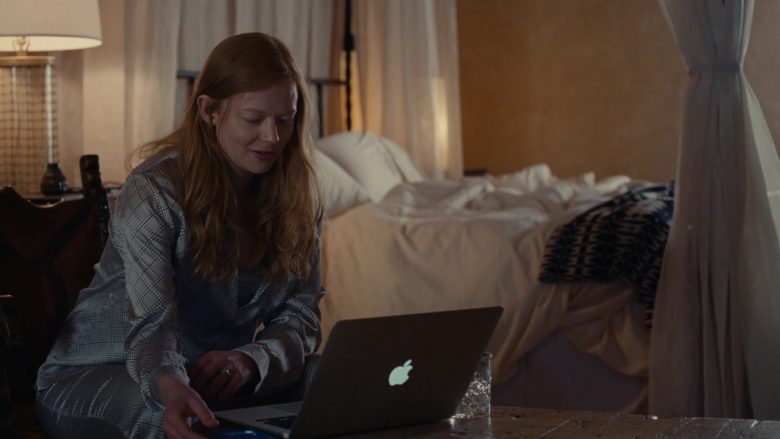 Apple MacBook Laptop Used by Sarah Snook as Siobhan Shiv Roy in Succession Season 1 Episode 7 Austerlitz (1)