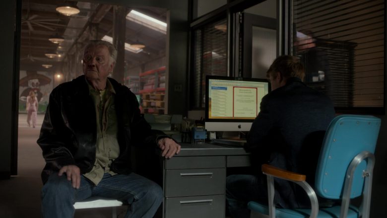 Apple iMac Computer in Ray Donovan Season 7 Episode 3 Family Pictures (2)