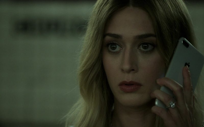 Apple iPhone Smartphone Used by Lizzy Caplan in Truth Be Told Season 1 Episode 2
