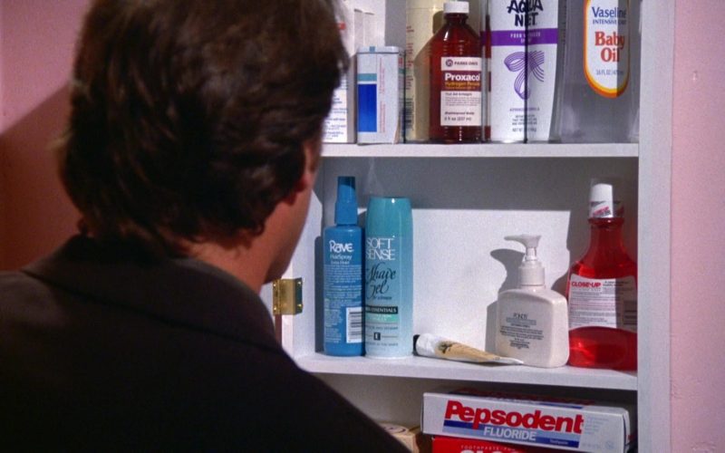 Aqua Net, Rave HairSpray, Close-up Mouthwash, Pepsodent Toothpaste in Seinfeld Season 5 Episode 11