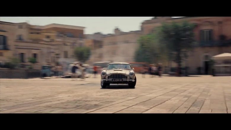 Aston Martin DB5 Retro Car Used by Daniel Craig as James Bond in No Time to Die 2020 Movie (1)