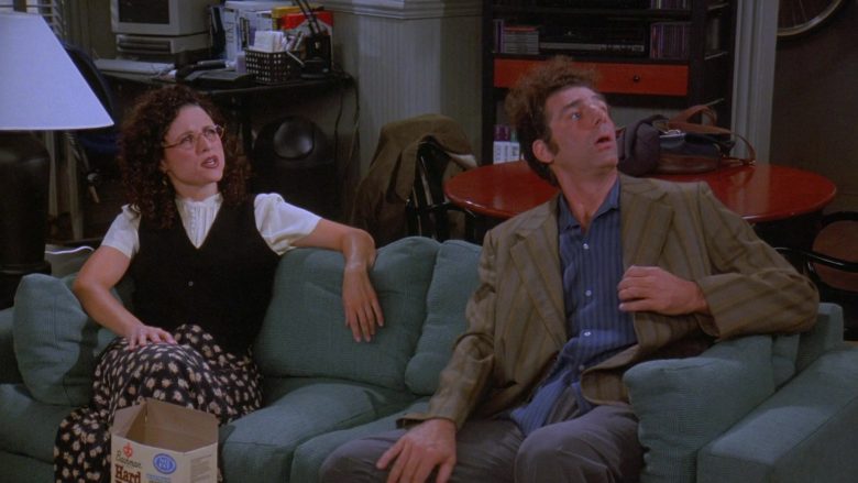 Bachman Hard Pretzels Enjoyed by Julia Louis-Dreyfus as Elaine Benes in Seinfeld Season 7 Episode 6 The Soup Nazi (5)