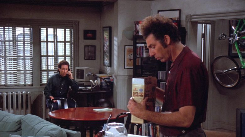 Bachman Hard Pretzels Enjoyed by Michael Richards as Cosmo Kramer in Seinfeld Season 7 Episode 13 (2)