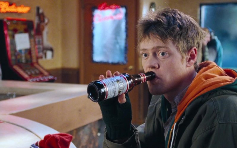 Budweiser Beer Enjoyed by Kris Marshall in Love, Actually (1)