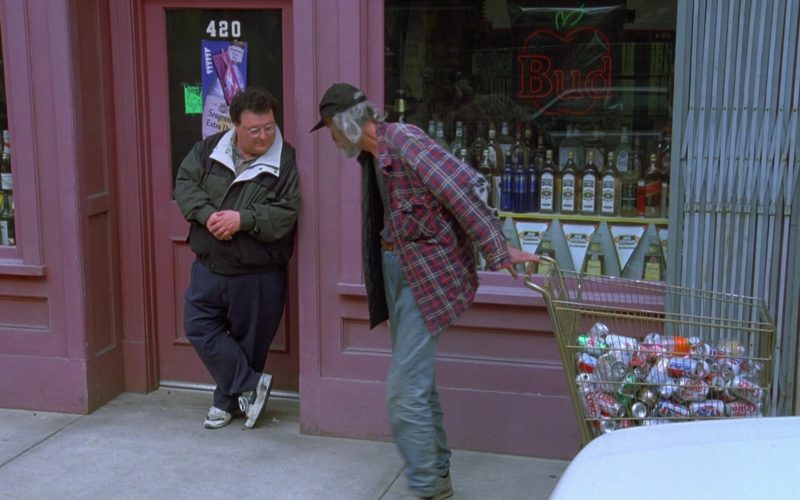 Budweiser Sign and Coca-Cola and Pepsi Cans in Seinfeld Season 7 Episode 21-22