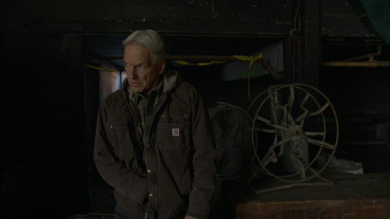 Carhartt Jacket Worn by Mark Harmon as Leroy Jethro Gibbs in NCIS Season 17 Episode 10 The North Pole (5)