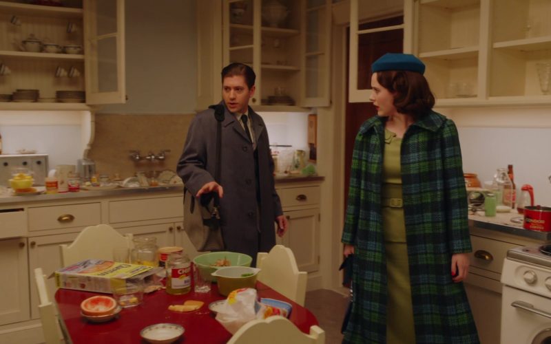Cheerios Cereal in The Marvelous Mrs. Maisel Season 3 Episode 2
