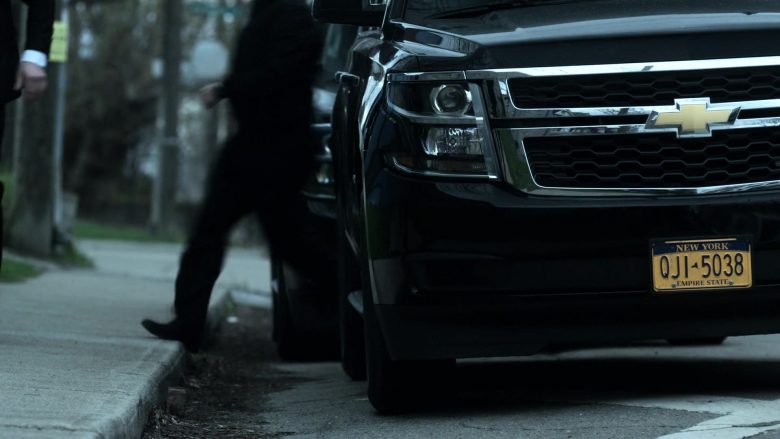 Chevrolet SUVs in V Wars Season 1 Episode 2 Blood Brothers (3)