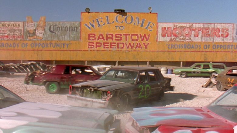 Corona and Hooters in 2 Fast 2 Furious (2003)