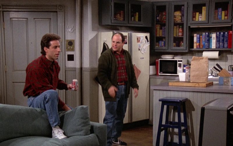 Diet Coke Can Held by Jerry Seinfeld in Seinfeld Season 3 Episode 14 (1)