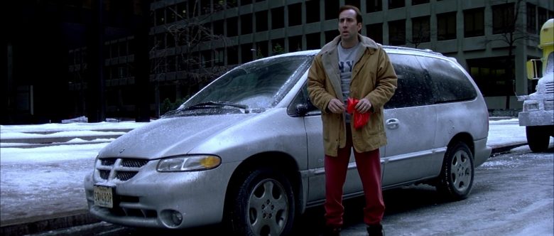 Dodge Grand Caravan Car Used by Nicolas Cage in The Family Man (2)
